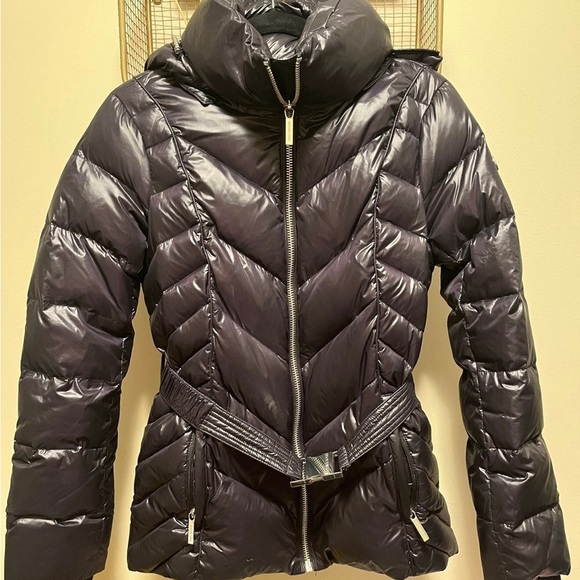 Women’s Michael Kors puffer coat - Picture 2 of 6